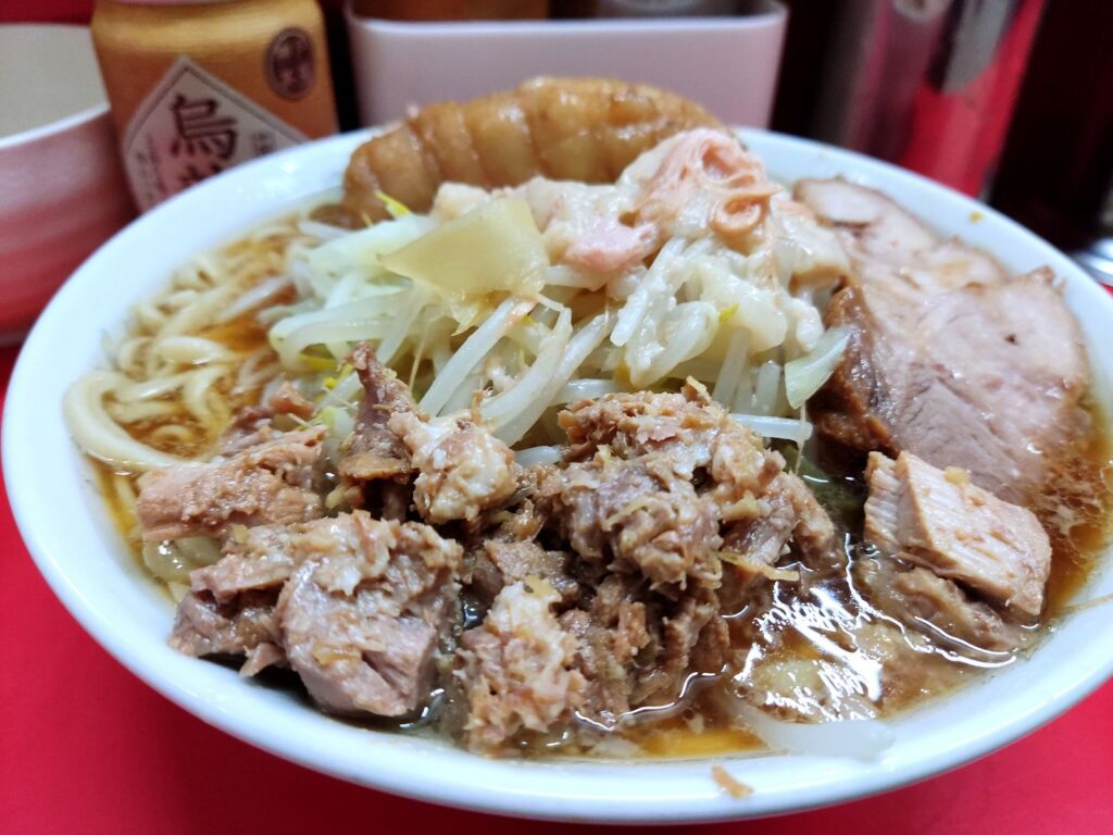 【ラーメン二郎上野毛店】上野毛二郎のほぐしブタ