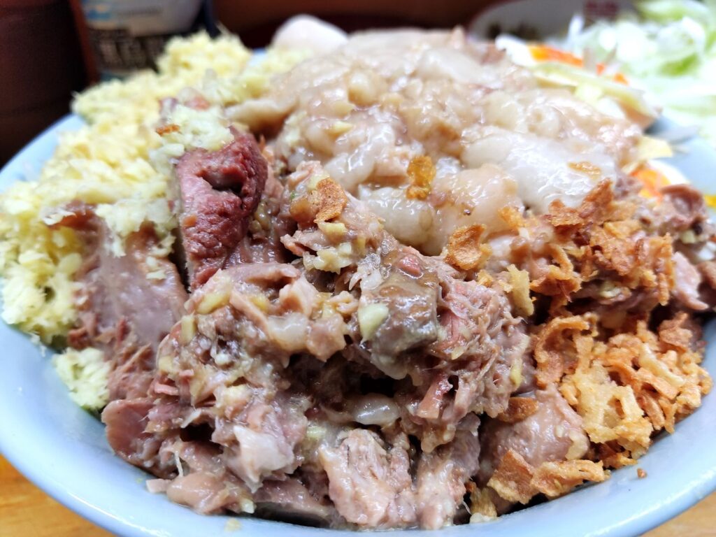 【ラーメン二郎立川店】立川二郎のほぐしブタ