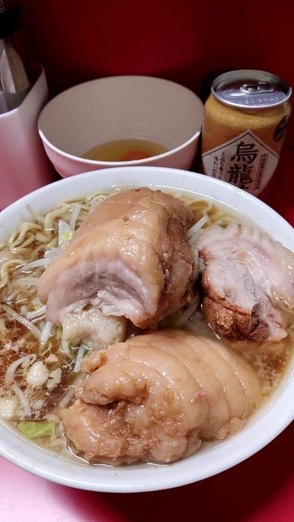 【上野毛二郎】ラーメン二郎上野毛店_ブタ1